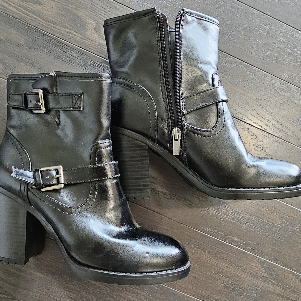 Chaps black ankle boots sz.8 EUC